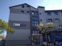 Lerchenau - Wellfassade RAL 9007