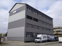 Lerchenau - Wellfassade RAL 9007
