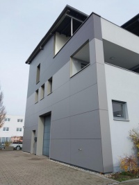 Tauber - Günding - Fundermax Fassade